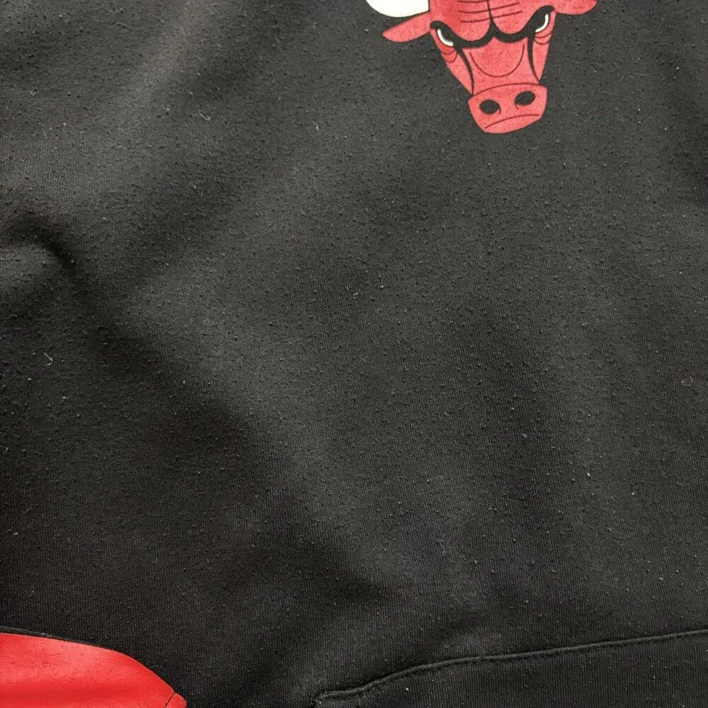 Chicago Bulls Hoodie Mens Small Black Fleece Sweatshirt Pullover NBA